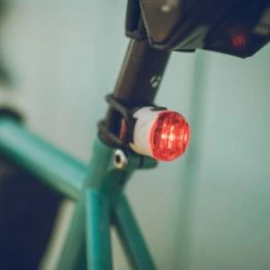 Lezyne Femto USB STVZO Fahrrad-Rücklicht 11 Lezyne Femto USB STVZO Fahrrad-Rücklicht -Fahrradbeleuchtung importe magasin lezyne femto usb drive stvzo fahrrad ruecklicht 2020 304883 f