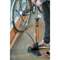 SKS Airkompressor Compact 10.0 Standpumpe 11 SKS Airkompressor Compact 10.0 Standpumpe -Fahrradbeleuchtung importe magasin sks airkompressor compact 10 0 fahrrad standpumpe 2022 311746 e