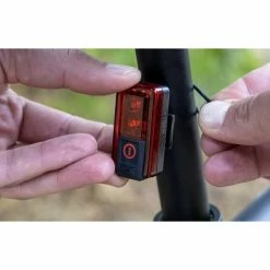 VDO Eco Light Red Plus Fahrrad-Rücklicht Mit Bremslichtfunktion -Fahrradbeleuchtung importe magasin vdo eco light red plus fahrrad ruecklicht bremslicht 2020 304436 g